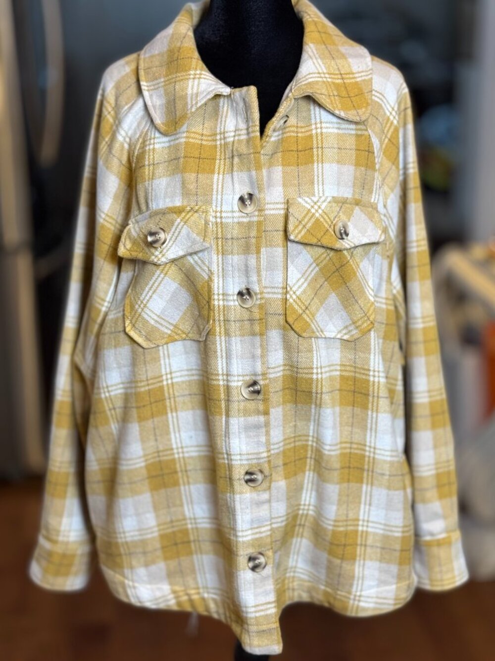 Women’s Large Yellow Plaid Shacket Wool Blend Button Front Oversized by New View